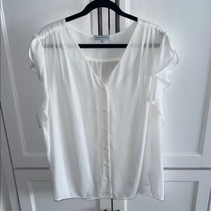 Gibson Latimer White Sleeveless Ruffled Blouse